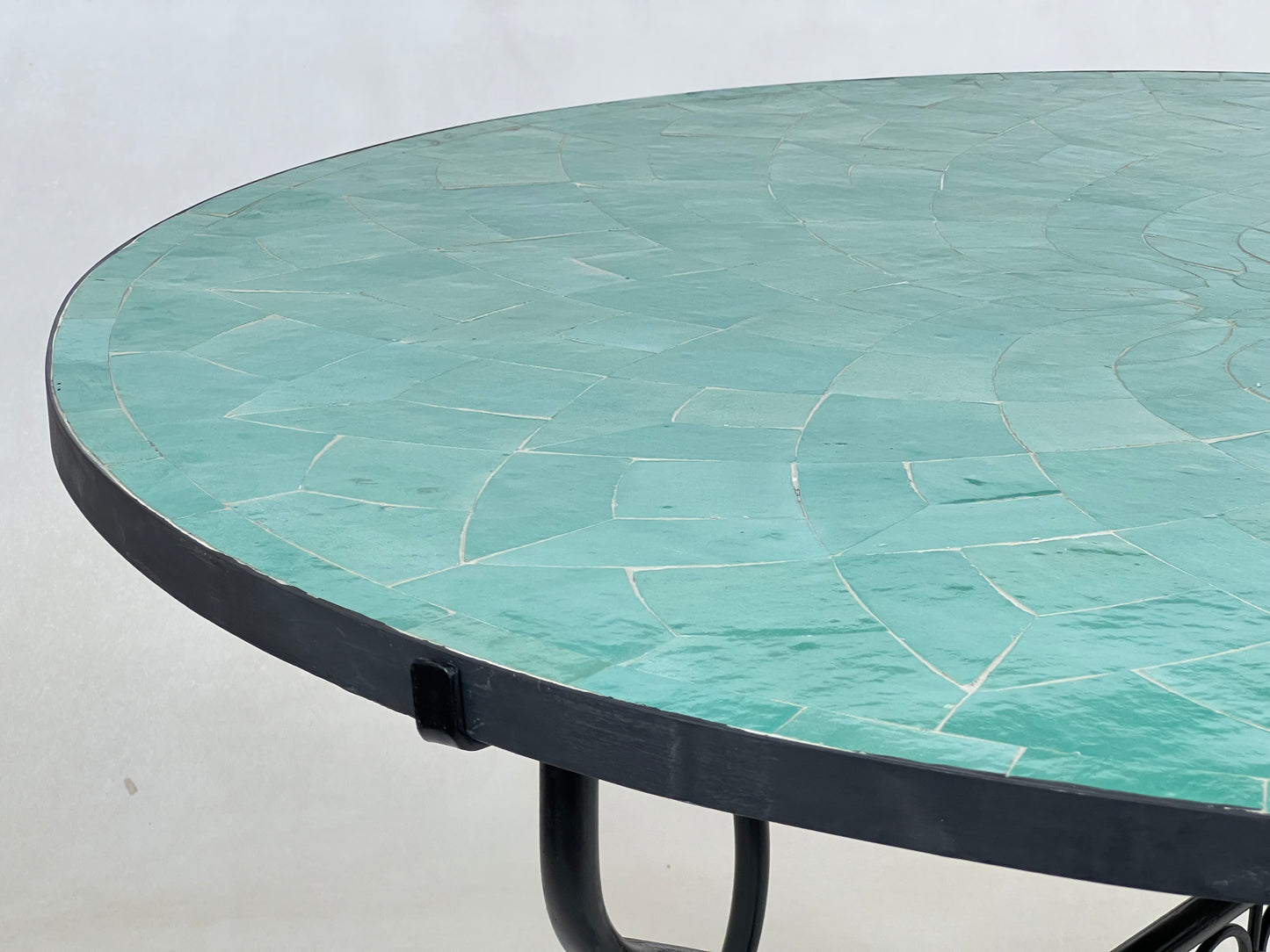 Natural Green Table - Handmade Mosaic Round Table  Unique Moroccan Zellige, Traditional Custom-Made Design, Luxurious Outdoor Side Furniture