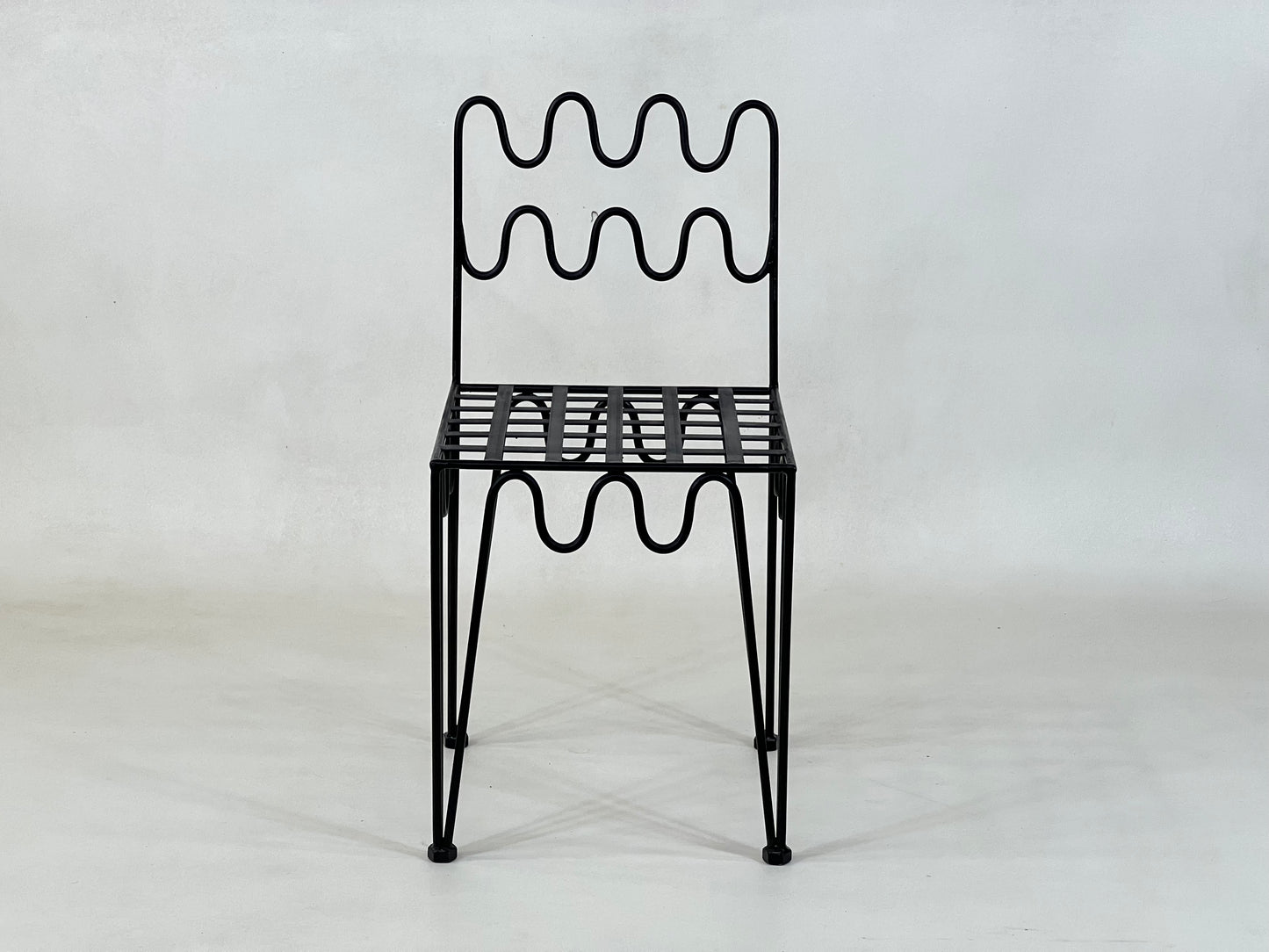 The Wave Chair – Moroccan Handmade Iron Chair with Luxurious Wrought Iron Design and Free White Cushion